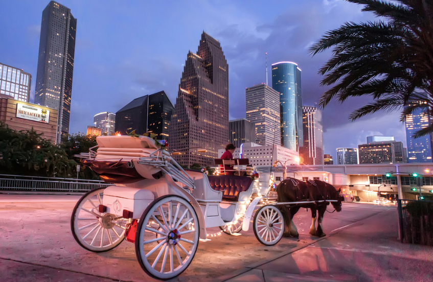 Image of horse drawn carriage in downtown Houston