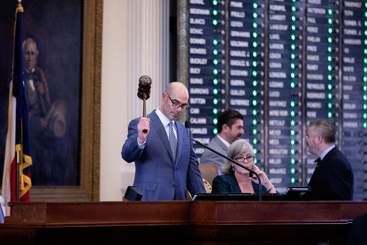 House Speaker Dennis Bonnen presiding over his first votes as speaker of the house. Jan. 9, 2019. Miguel Gutierrez Jr. / The Texas Tribune.  Miguel Gutierrez Jr. / The Texas Tribune.
