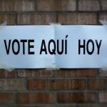Vote Aqui Hoy sign