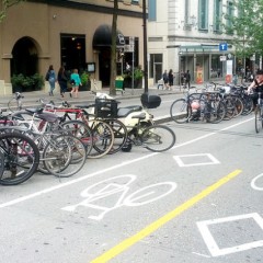 Image of bike lanes on a city street