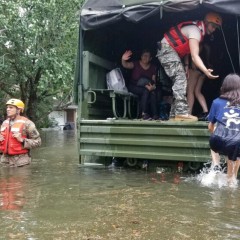 Flood rescue with Texas National Guard